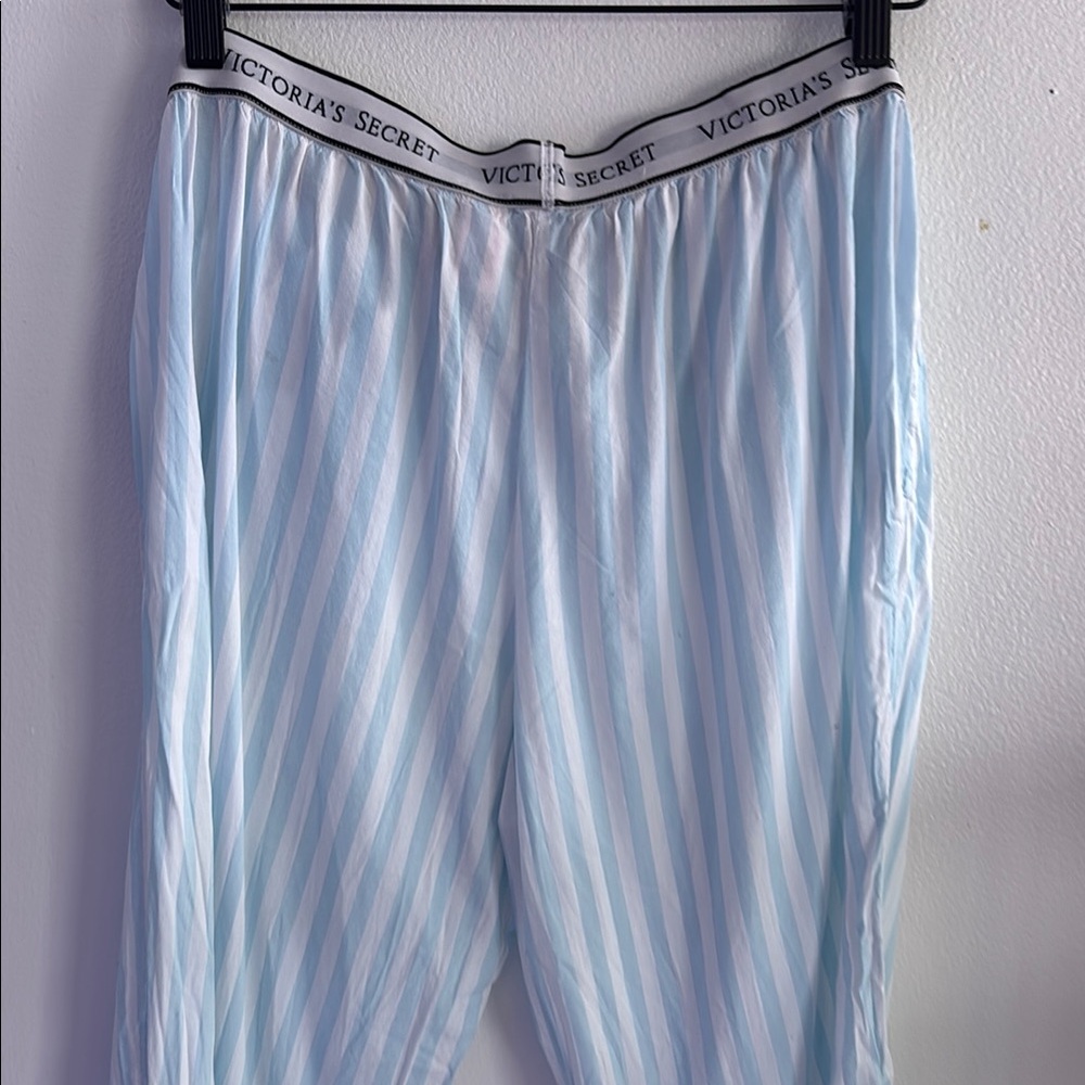 Victoria's Secret Sky Blue Sleepwear Set - Picture 9 of 10